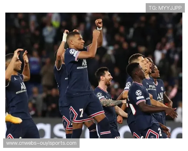 马尤鲁禁区中路扫射得手，为巴黎扩大比分至2-0