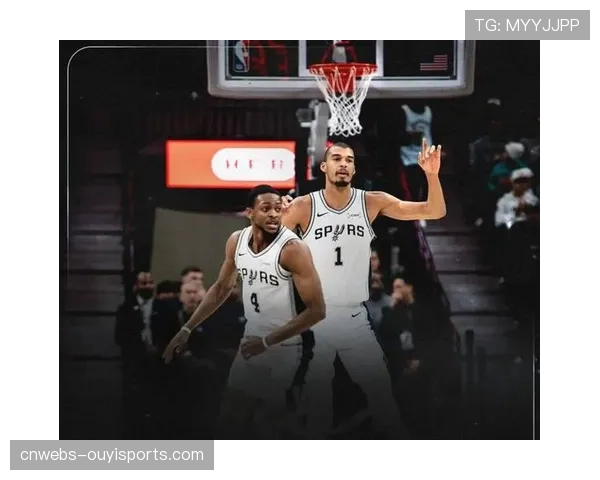 全明星循环赛第二场，福克斯压哨三分帮助美国星条队42-40险胜