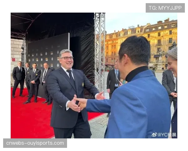 “足球与文学”系列活动在法兰克福举行，邀请作家与球员对谈。